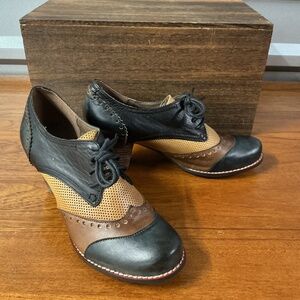 L’artiste Spring Step Bardot Pump Heel Shoe Size 38EU 7.5-8US